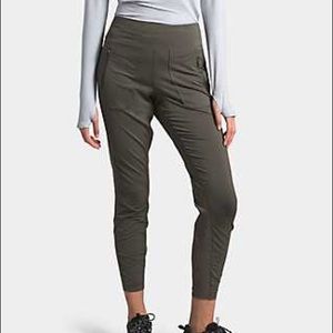 XS womens paramount legging joggers The North Face never worn